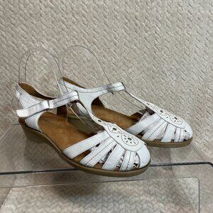 Easy Spirit White Leather T-Strap Fisherman Style Sandalsโ Women Size 7.5W
